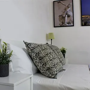 Crystal Ship Apartment Florence